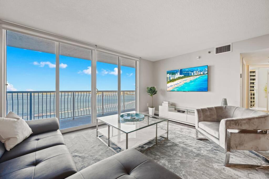 Ocean View 35Th Floor, In The Heart Of Miami Apartment Exterior photo