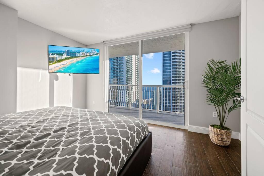 Ocean View 35Th Floor, In The Heart Of Miami Apartment Exterior photo