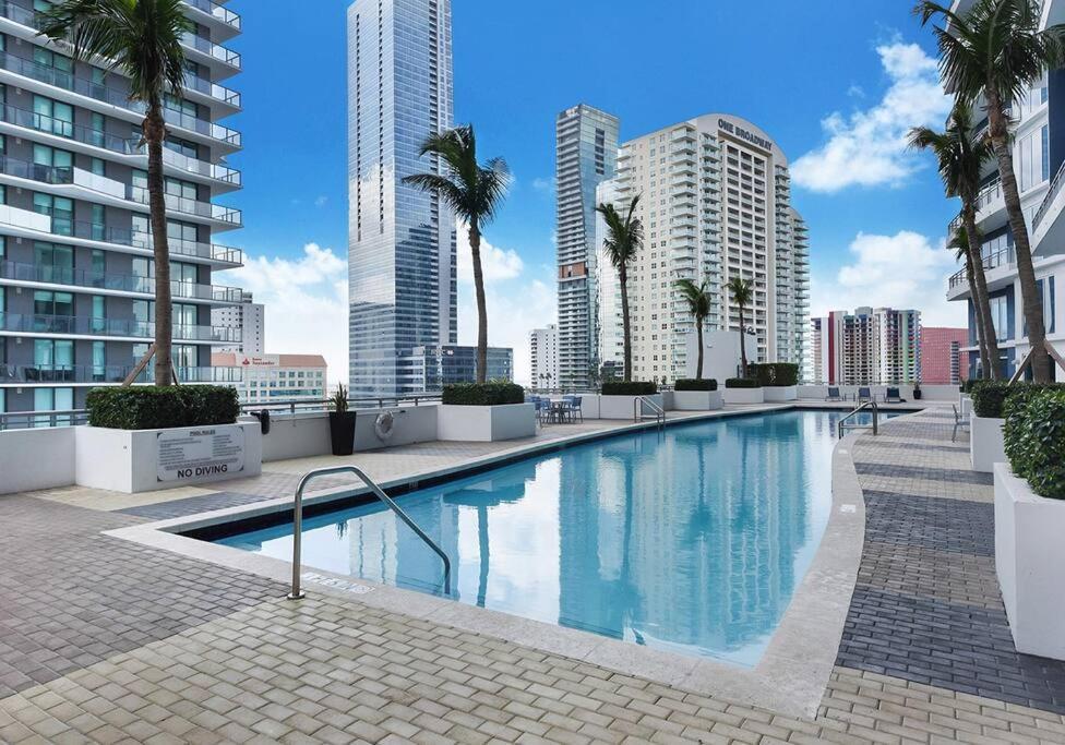 Ocean View 35Th Floor, In The Heart Of Miami Apartment Exterior photo